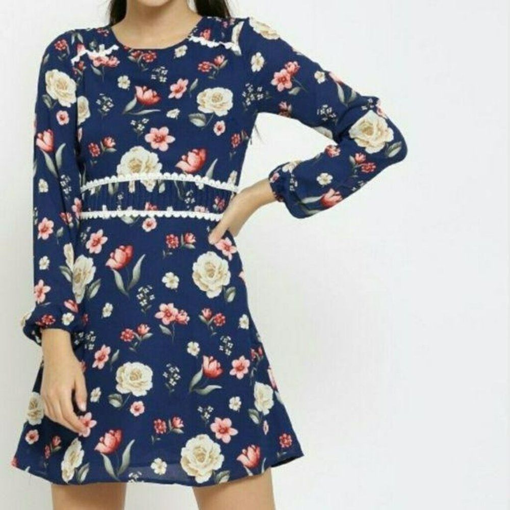F21 Floral & Lace Navy Long Sleeve Mini Dress Small